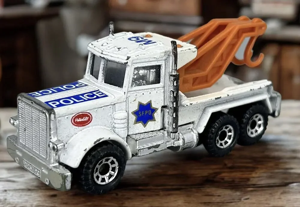 Vintage Matchbox Peterbilt Police Tow Truck Wrecker 1981 Loose 1:80 Macau M9